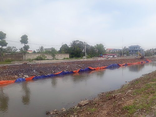 1. khởi công nâng cấp, cải tạo ven sông Gong- TT Bút Sơn- Hoằng Hóa.jpg