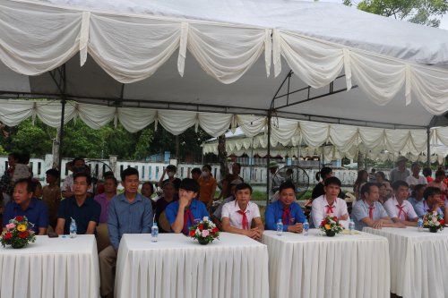 2. các đại biểu dự khai mạc trại hè tại xã Hoằng Đồng .JPG