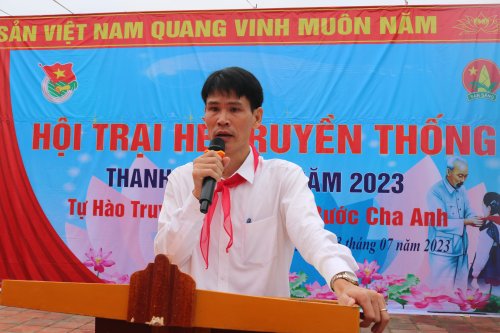 3. đồng chí Nguyễn Hữu Phương- PBT- Chủ tịch UBND xã khai mạc hội trại hè năm 2023.JPG