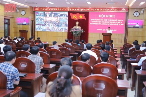 Bí thư Tỉnh ủy Nguyễn Doãn Anh phát biểu chỉ đạo sau hội nghị tập huấn, tại điểm cầu Tỉnh ủy Thanh Hóa.  .jpg